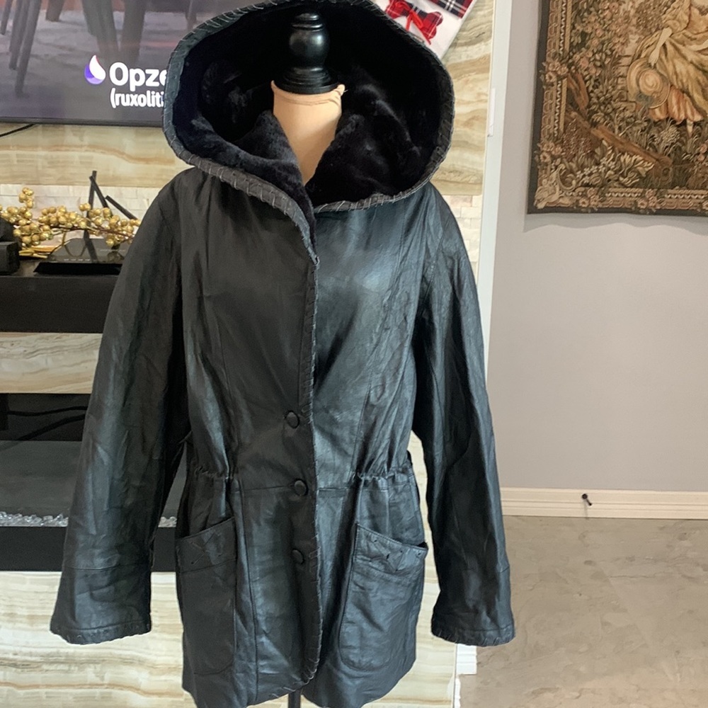 Winlit 100% Black Leather with Faux Fur Interior Hoodie & Cuff‎ Lining. Size L.
